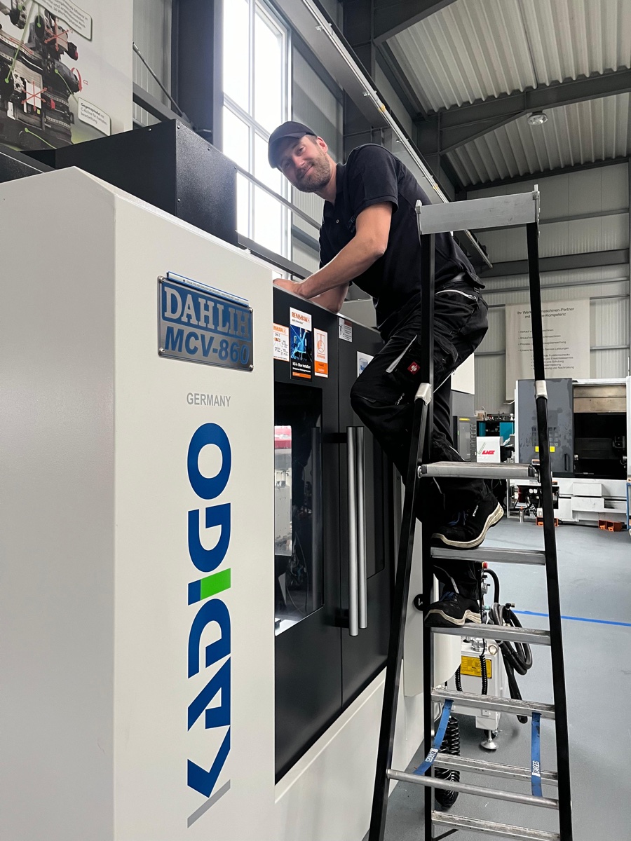 AUTOMATISIERUNG - CNC Automation